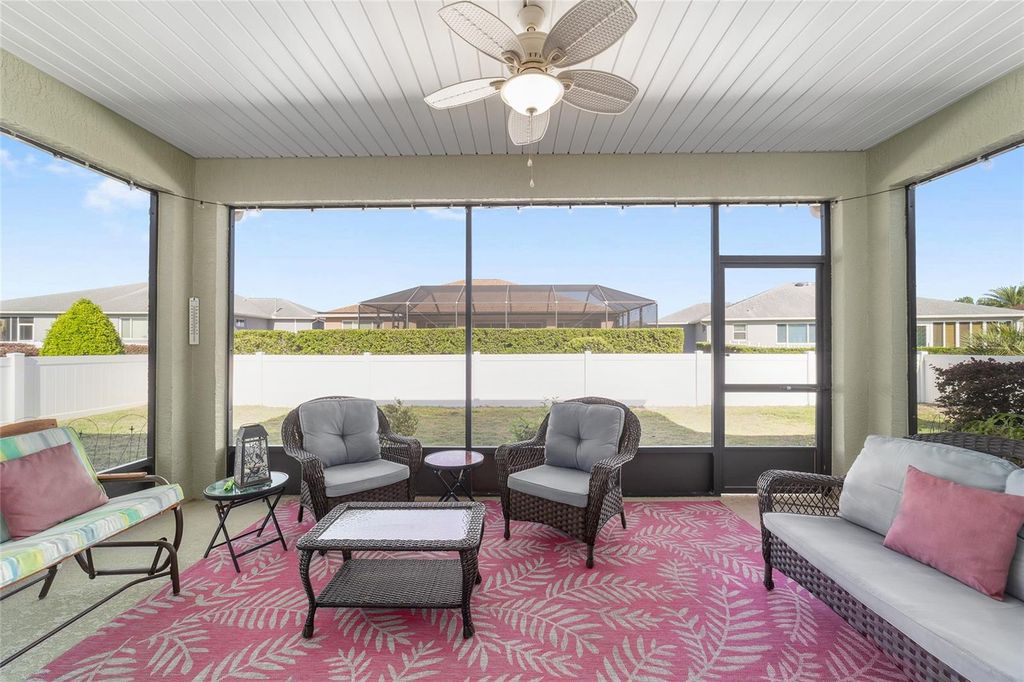 Image 41 of property listing at 8780 SW 93RD CIRCLE, Ocala, FL 34481