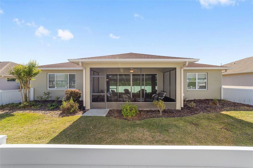 Image 45 of property listing at 8780 SW 93RD CIRCLE, Ocala, FL 34481