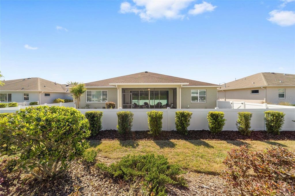 Image 47 of property listing at 8780 SW 93RD CIRCLE, Ocala, FL 34481