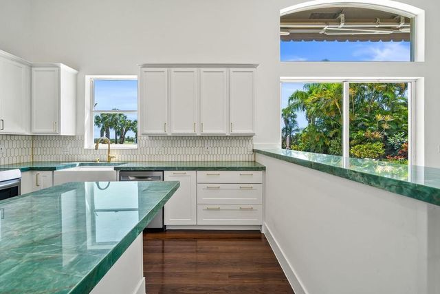 3950 Fieldview Way, Wellington, FL 33414