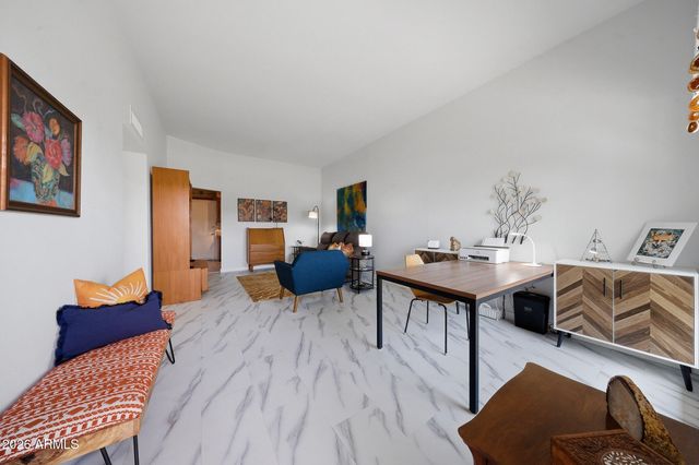 9970 W ROYAL OAK Road Q, Sun City, AZ 85351