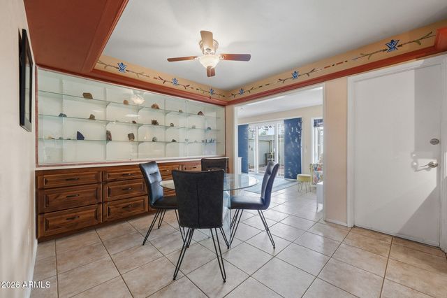 9970 W ROYAL OAK Road Q, Sun City, AZ 85351