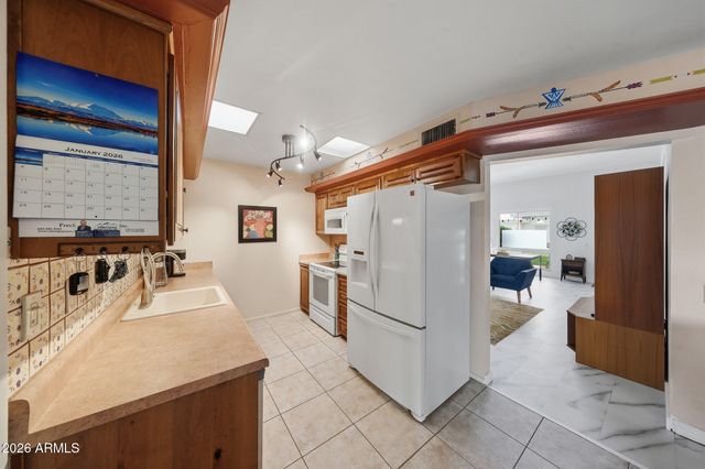 9970 W ROYAL OAK Road Q, Sun City, AZ 85351