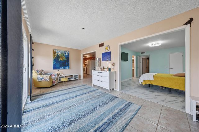 9970 W ROYAL OAK Road Q, Sun City, AZ 85351