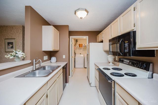 7636 Shawnee Lane, West Chester, OH 45069