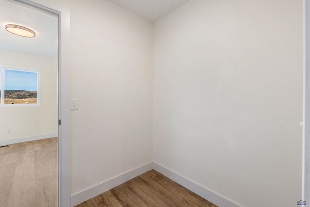 27894 TIKI TRL, Hot Springs, SD 57747