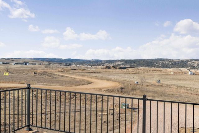 27894 TIKI TRL, Hot Springs, SD 57747