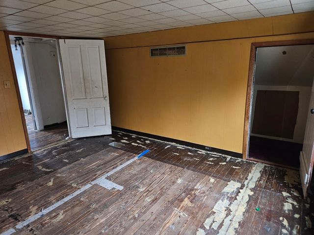 727 W 11th Street, Davenport, IA 52804