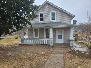 727 W 11th Street, Davenport, IA 52804