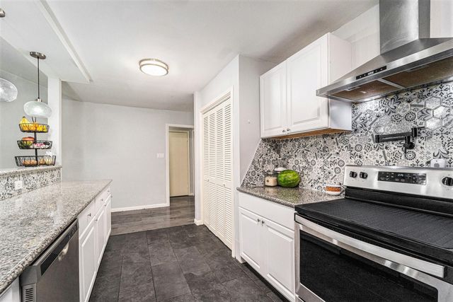 12215 Hillcroft Street, Houston, TX 77035