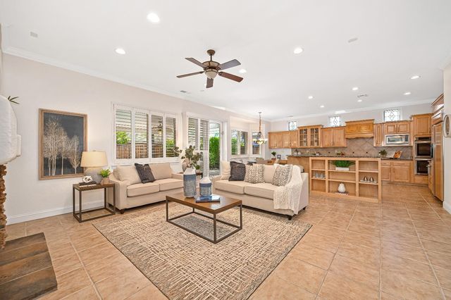 6233 Camellia Cir, Rocklin, CA 95765