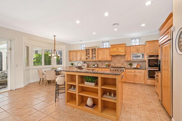 6233 Camellia Cir, Rocklin, CA 95765