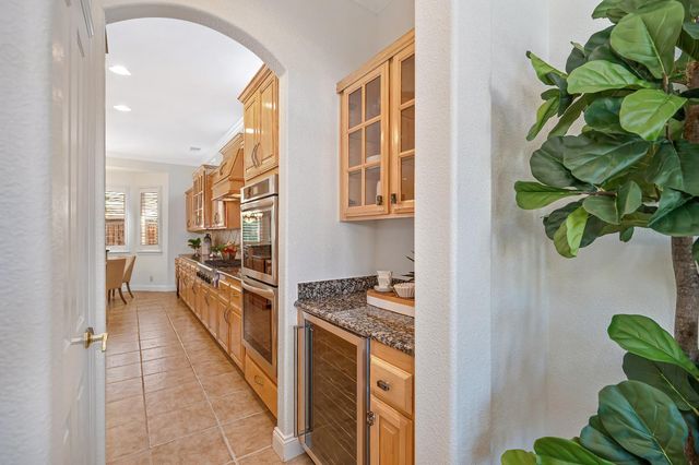 6233 Camellia Cir, Rocklin, CA 95765