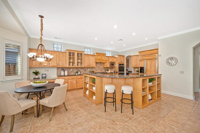 6233 Camellia Cir, Rocklin, CA 95765