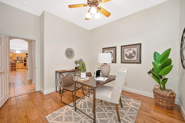 6233 Camellia Cir, Rocklin, CA 95765