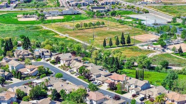 6233 Camellia Cir, Rocklin, CA 95765