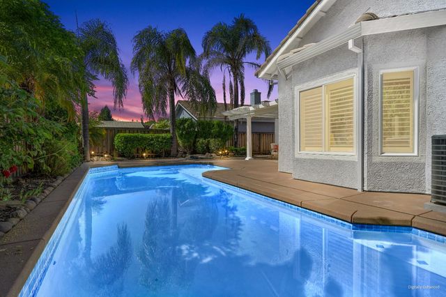 6233 Camellia Cir, Rocklin, CA 95765