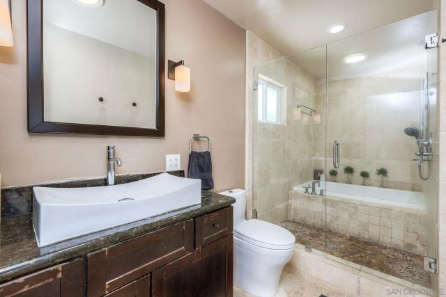 1166 Agate St, San Diego, CA 92109