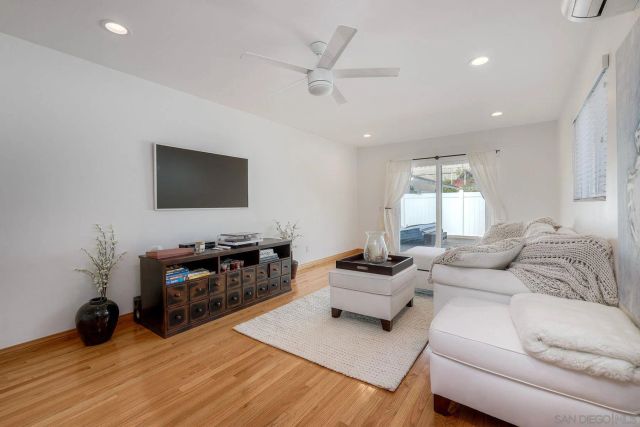 1166 Agate St, San Diego, CA 92109