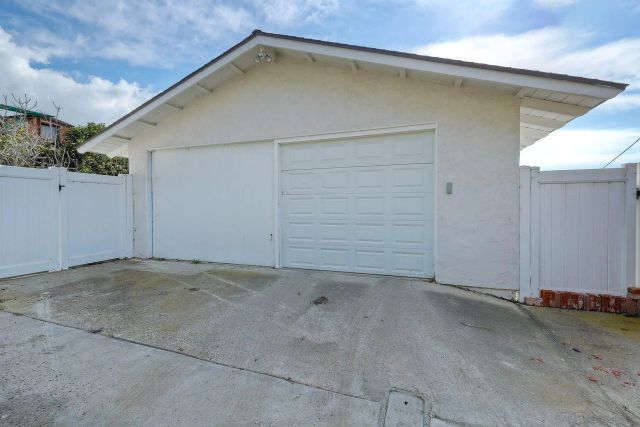 1166 Agate St, San Diego, CA 92109