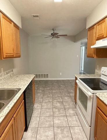 6717 Loma Vista Drive, Fort Worth, TX 76133