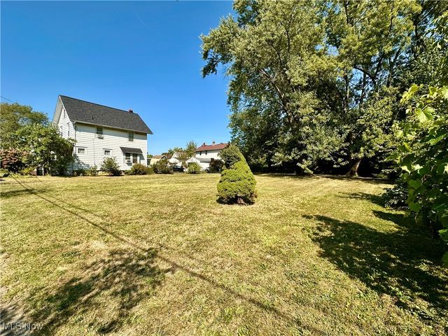 1191 Big Falls Avenue, Akron, OH 44310