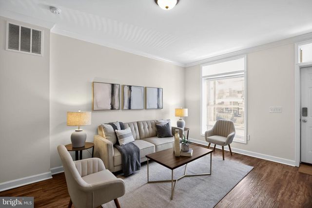 738 BARTLETT AVE, Baltimore, MD 21218