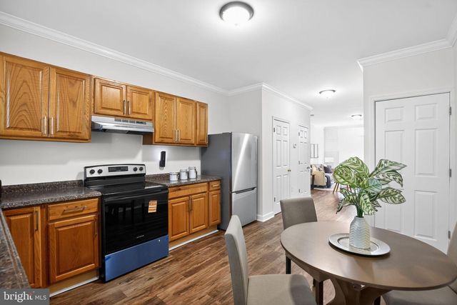 738 BARTLETT AVE, Baltimore, MD 21218