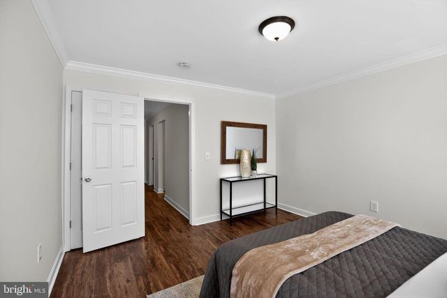 738 BARTLETT AVE, Baltimore, MD 21218