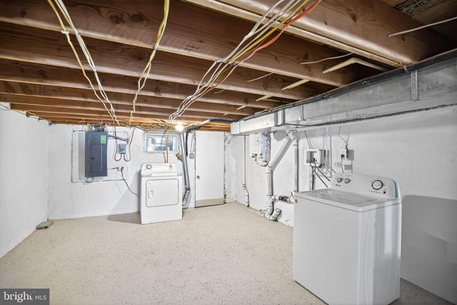 738 BARTLETT AVE, Baltimore, MD 21218