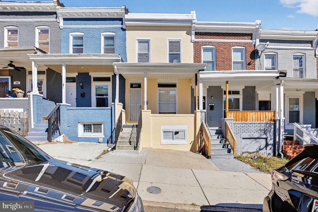 738 BARTLETT AVE, Baltimore, MD 21218