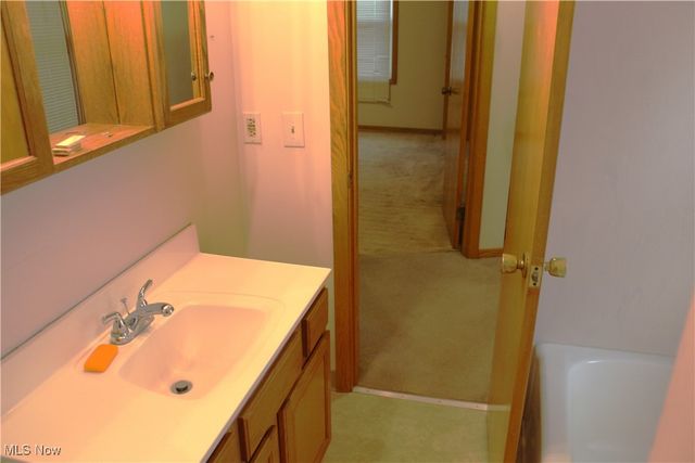 1813 Adelaide Boulevard, Akron, OH 44305