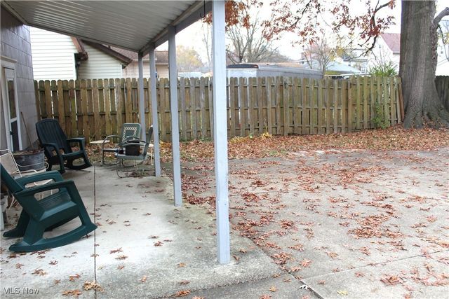 1813 Adelaide Boulevard, Akron, OH 44305