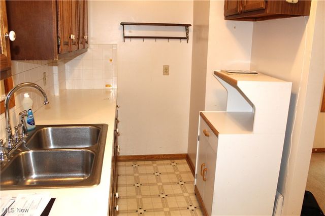 1813 Adelaide Boulevard, Akron, OH 44305