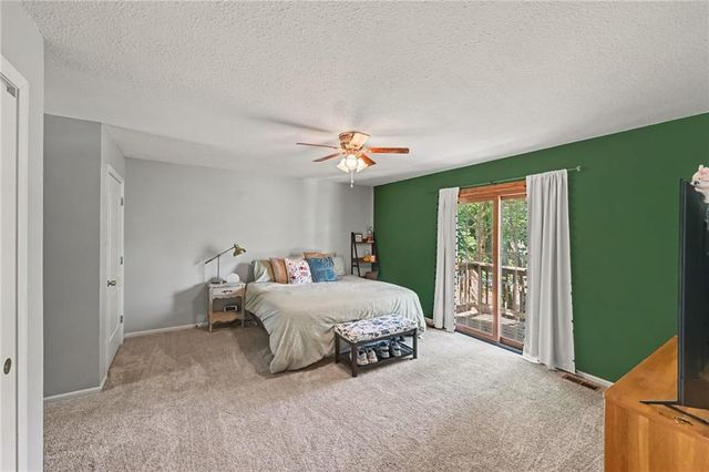 2905 Rimrock Drive, Lawrence, KS 66047