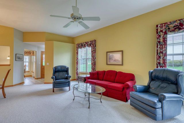 3527 Rapids TRAIL, Waukesha, WI 53189