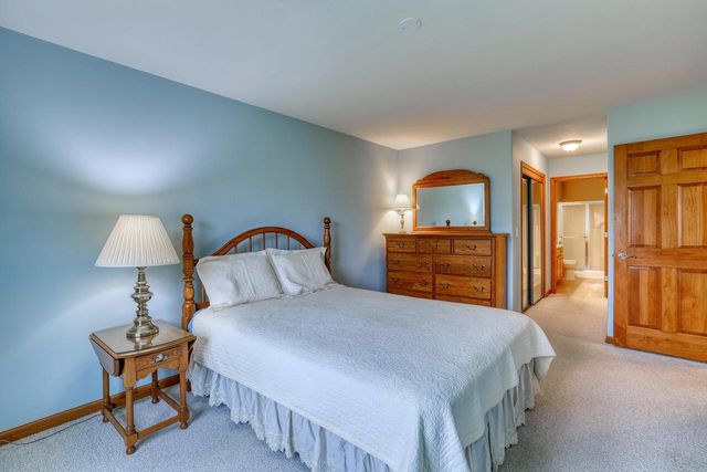 3527 Rapids TRAIL, Waukesha, WI 53189