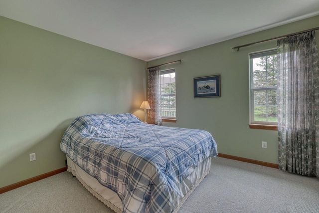 3527 Rapids TRAIL, Waukesha, WI 53189
