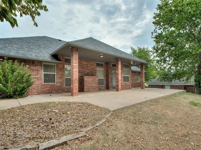 2373 Elm Tree Lane, Blanchard, OK 73010