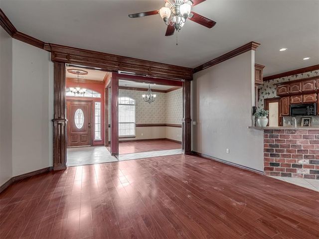2373 Elm Tree Lane, Blanchard, OK 73010