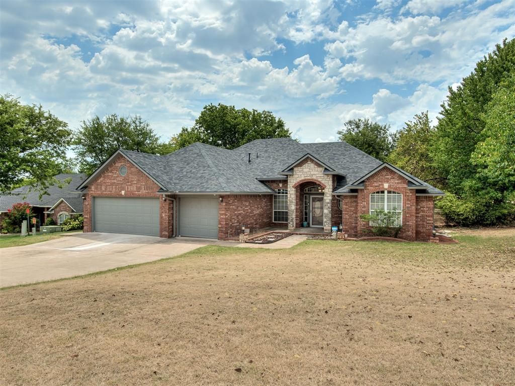 2373 Elm Tree Lane, Blanchard, OK 73010
