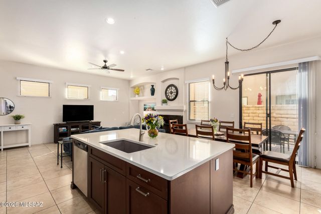 212 E Croydon Park Road, Tucson, AZ 85704