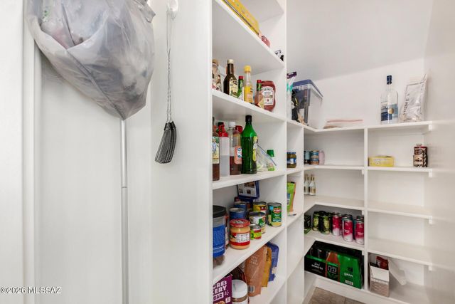 212 E Croydon Park Road, Tucson, AZ 85704