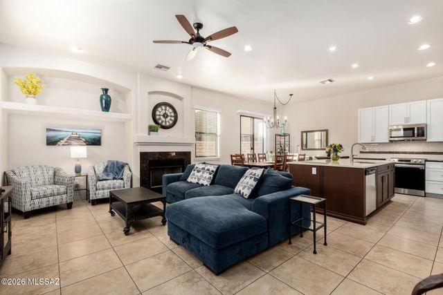 212 E Croydon Park Road, Tucson, AZ 85704