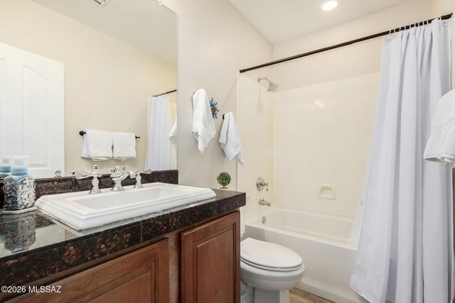 212 E Croydon Park Road, Tucson, AZ 85704