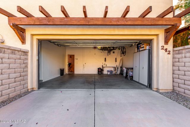 212 E Croydon Park Road, Tucson, AZ 85704