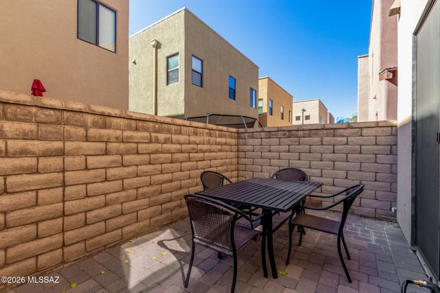 212 E Croydon Park Road, Tucson, AZ 85704