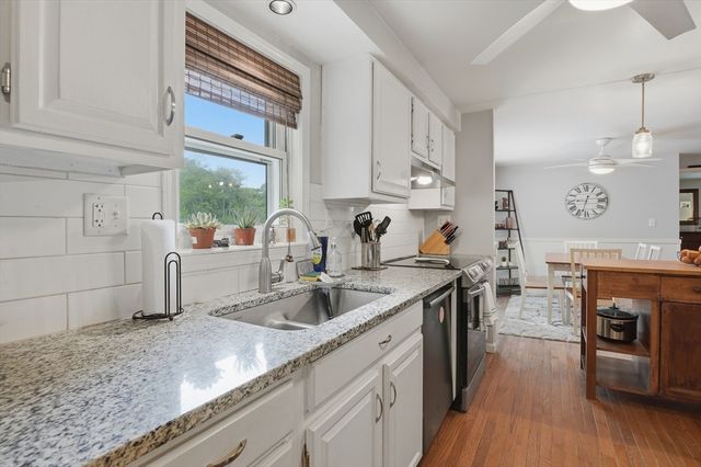 23 Oakmont Street, Webster, MA 01570
