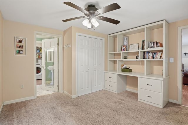 23 Oakmont Street, Webster, MA 01570