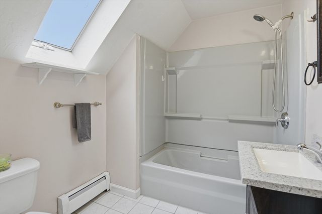 23 Oakmont Street, Webster, MA 01570
